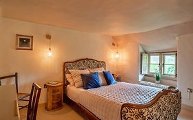 Finest Retreats - Manor Cottage